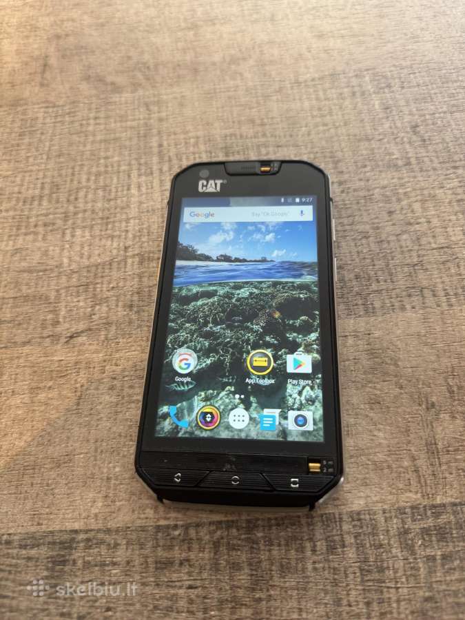 Cat S60 telefonas su termovizoriumi