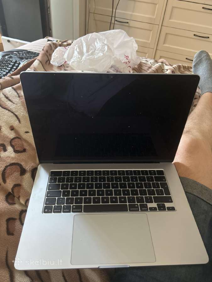 MacBook air m4 15 coliu - nuotraukos Nr. 2