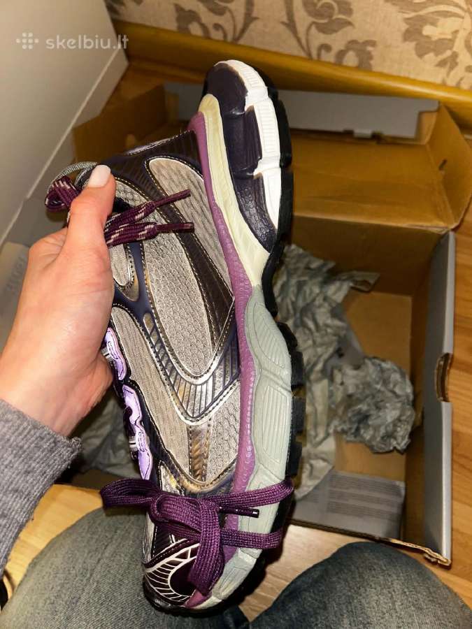 Balenciaga - nuotraukos Nr. 2