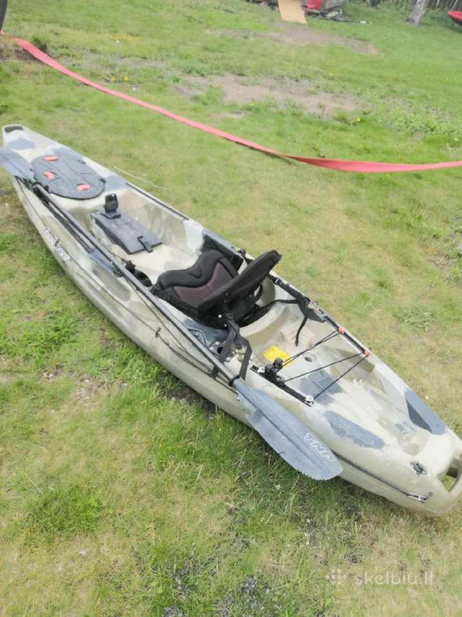 Kayakas feel free moken 10