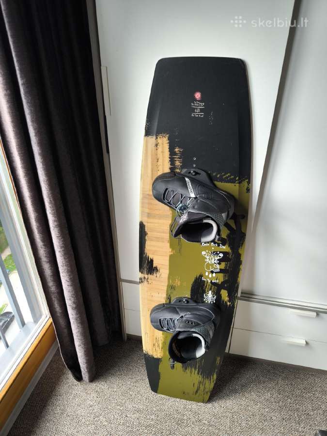 Wake lenta Ronix 148 cm batai Lf 44 dydis