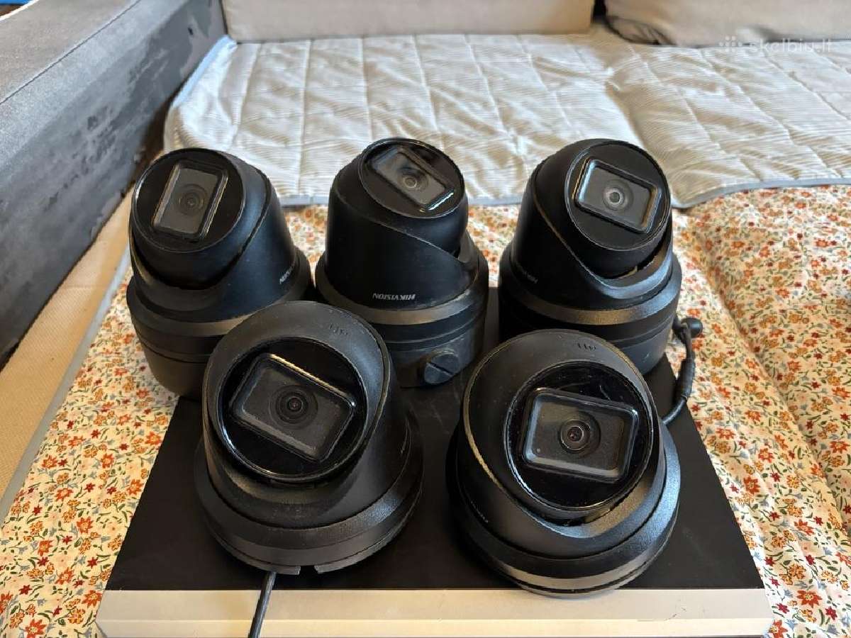 Hikvision lauko kameru komplektas