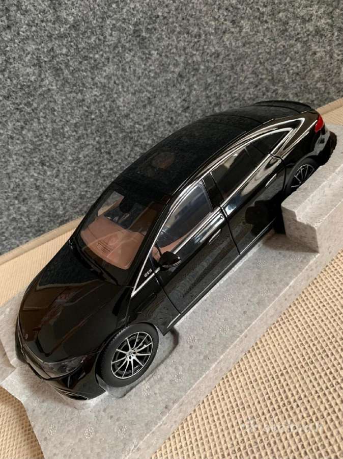 Mercedes Benz Eqs