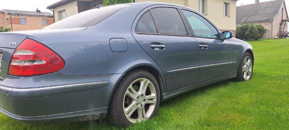 Mersedes-benz E280,3,0l.,sedanas - nuotraukos Nr. 4