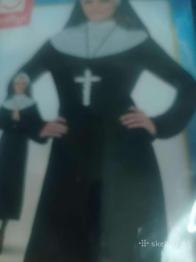Naujas vienuolės kostiumas
