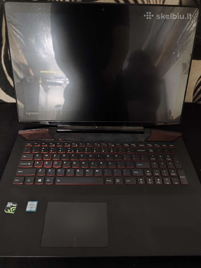 Lenovo Y700