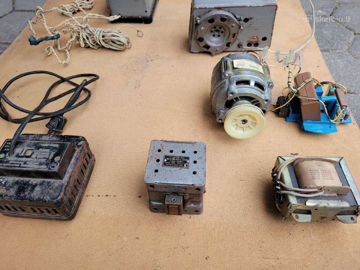 Rinkinys" transformatoriai, varikliai, kroviklis - nuotraukos Nr. 2