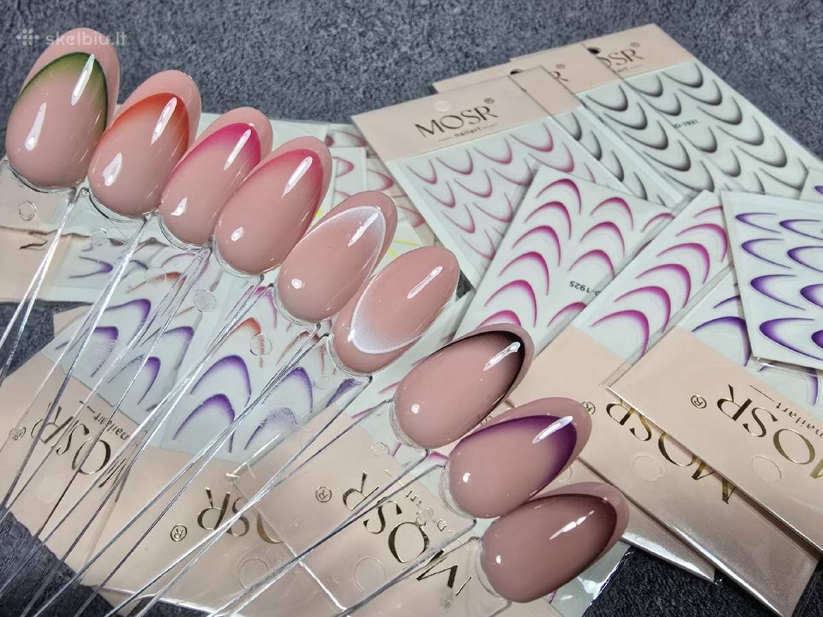 Lipdukai nagams – ombre French linija