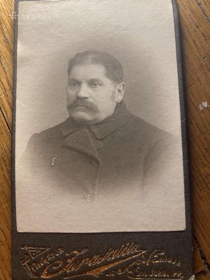 A. Jurašaičio daryta kabinetinė nuotrauka