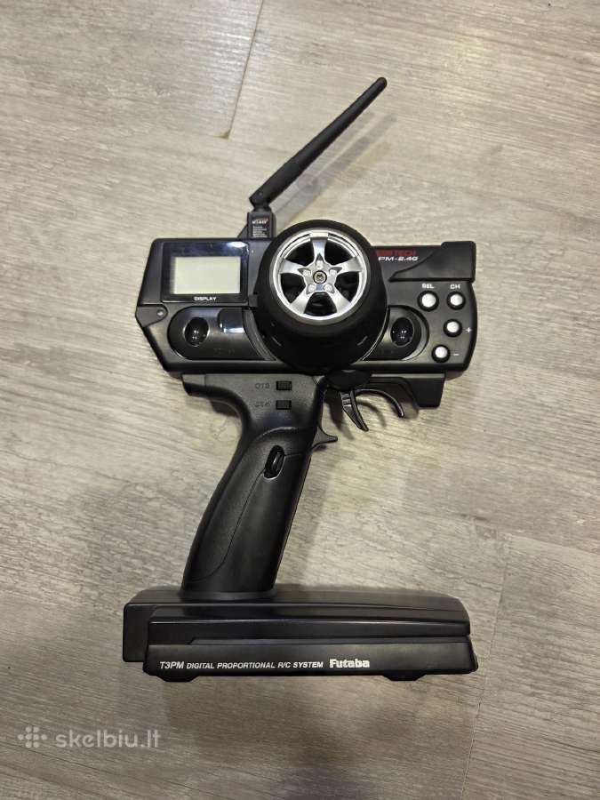 Futaba megatech 3pm 2.4 GHz pultas