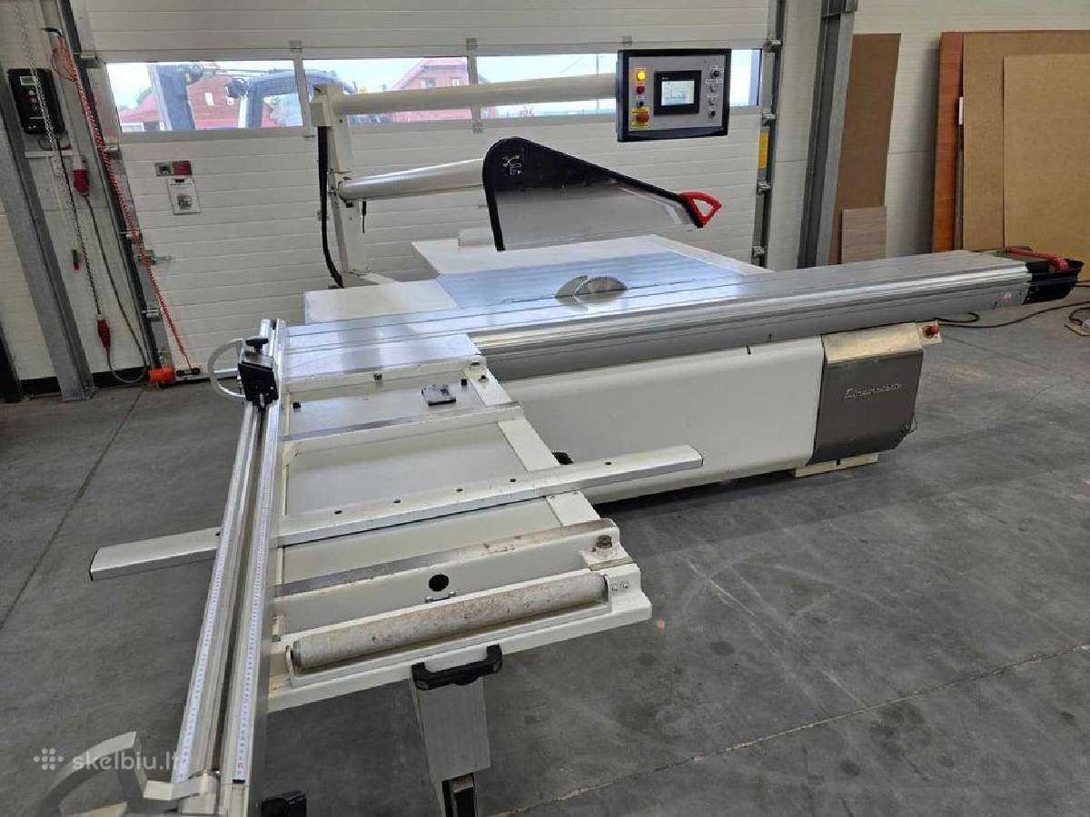 Formatinio pjovimo staklės Scm 3200