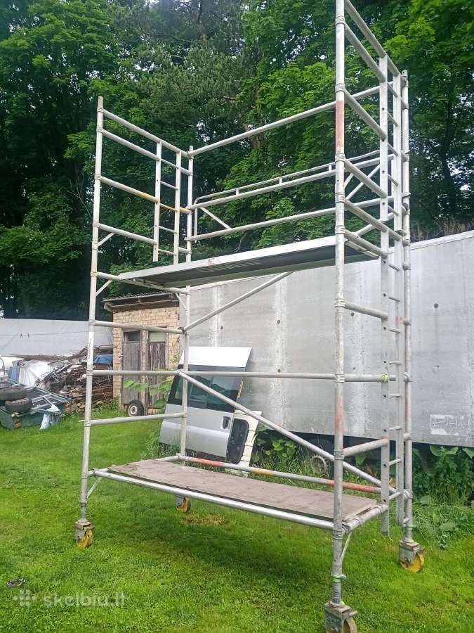 Aliuminis bokštelis 4m aukscio 2,50m ilgio platus