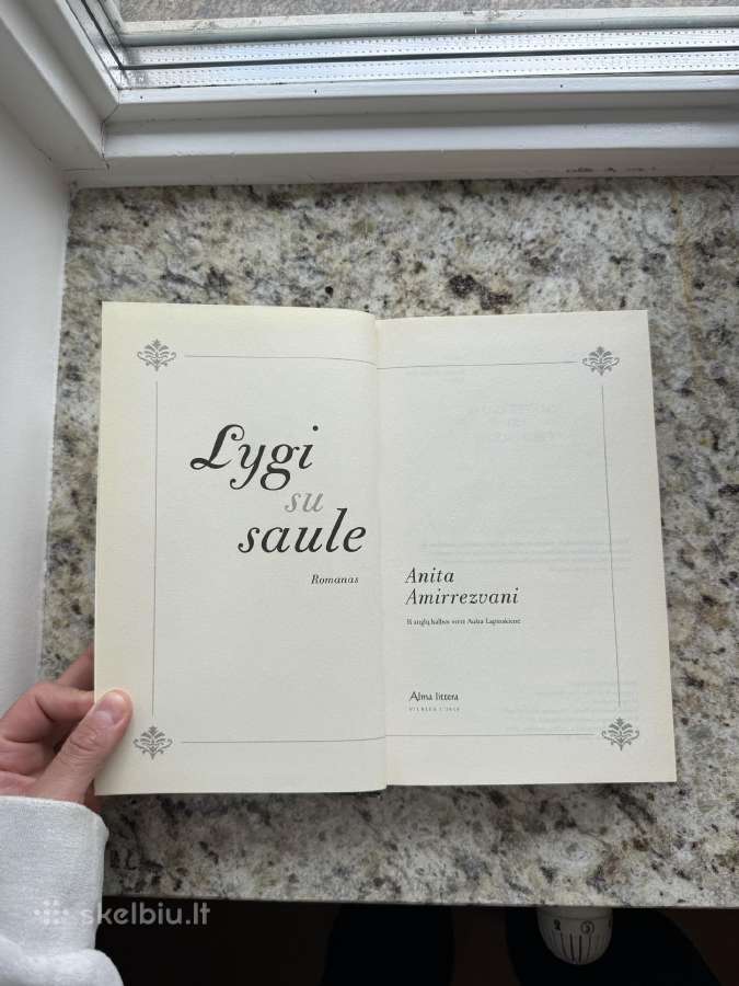 Lygi su saule Anita Amirrezvani - nuotraukos Nr. 12