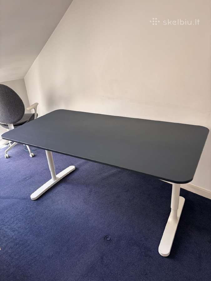 Ikea biuro stalas (mėlynas)