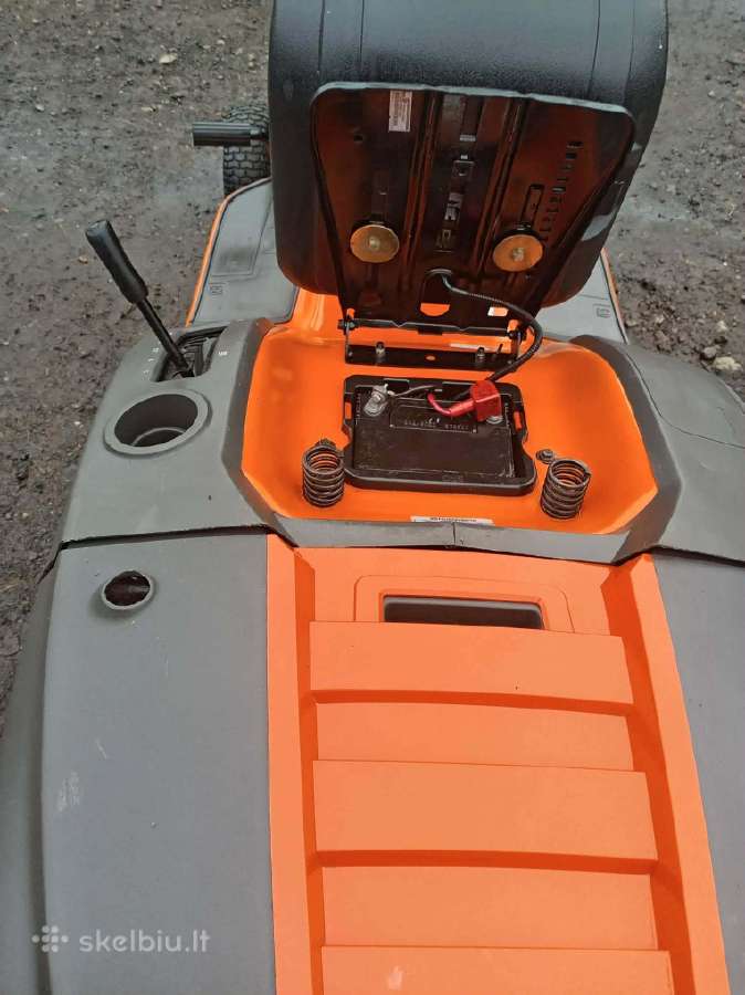Husqvarna Ct126 vejos traktoriukas - nuotraukos Nr. 8