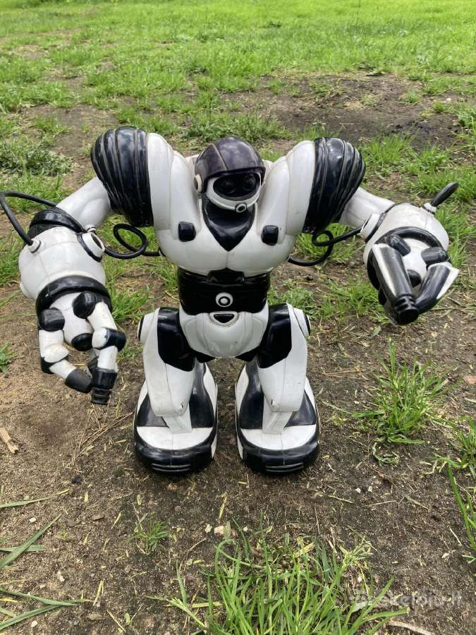 Originalus Wowwee Robosapien V1 2004m su pultu - nuotraukos Nr. 6