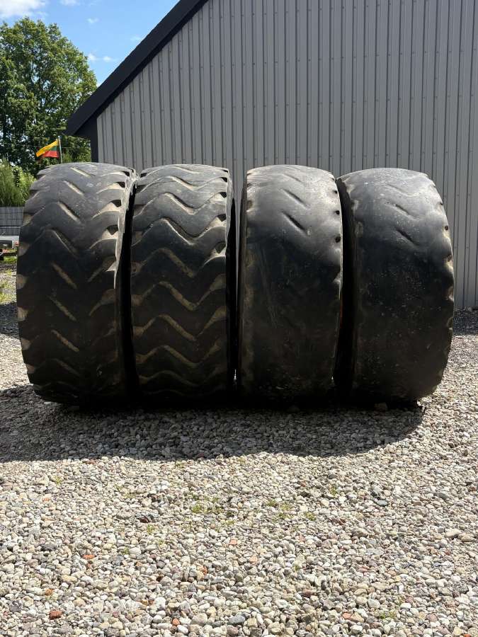 23,5r25 Michelin Xha2 Padangos su ratlankiais - nuotraukos Nr. 3