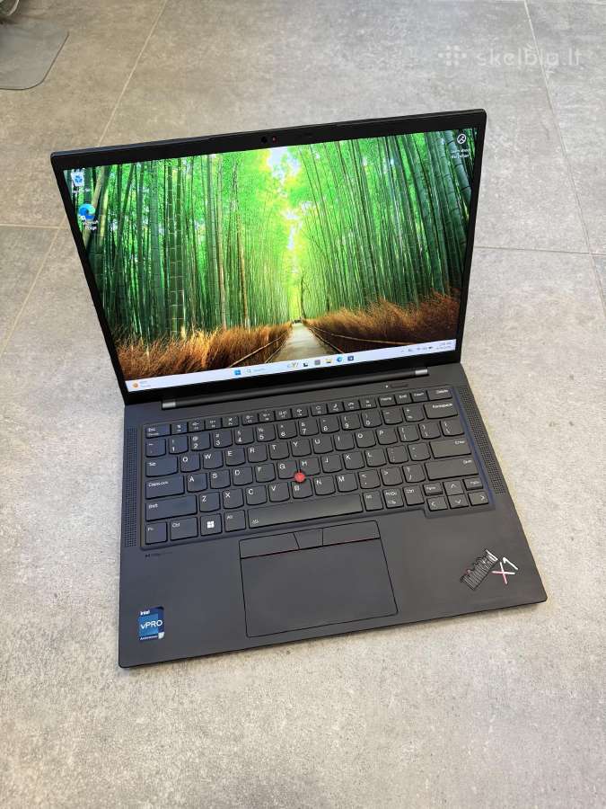 Lenovo X1 Carbon 11 Gen i7-1365u / 32gb / 1tb