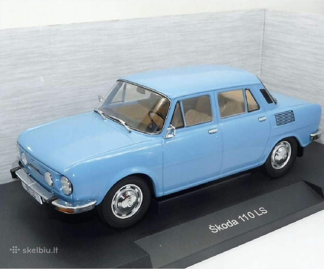 Skoda 100