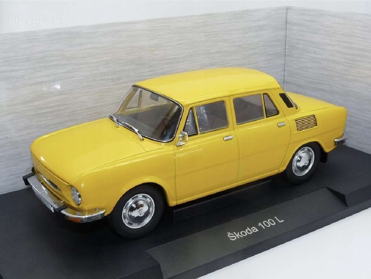 Skoda 100