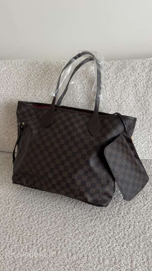 Louis Vuitton Neverfull rankinė