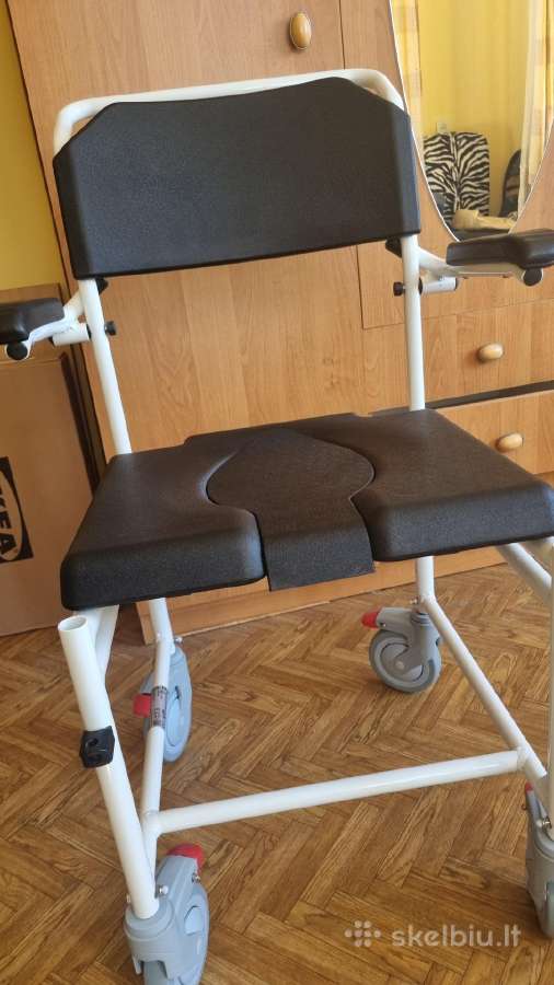 WC kėdė du ratukais