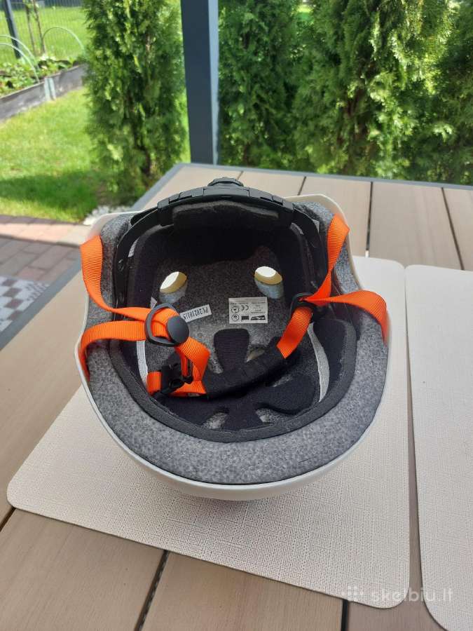 Naudotas vaikiškas Polisport šalmas - nuotraukos Nr. 2