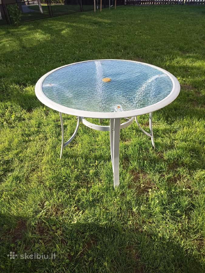 Lauko stalas