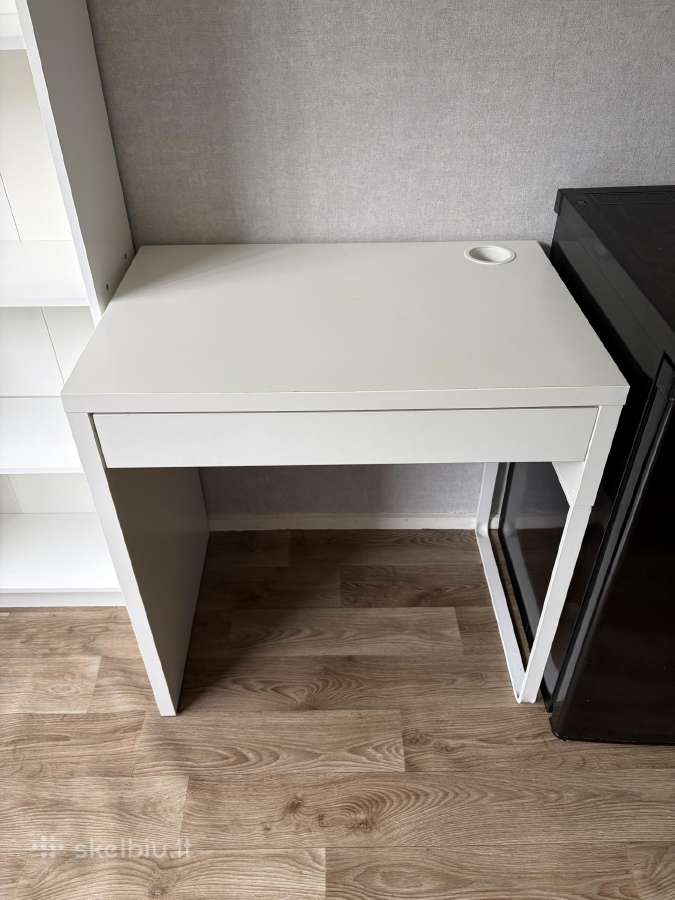 Ikea stalas Micke