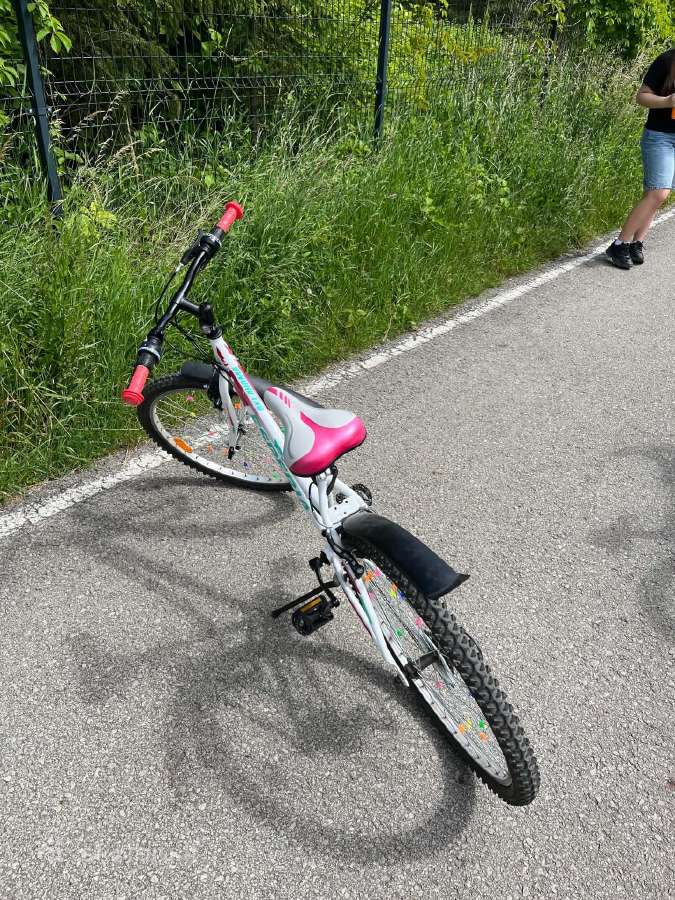 Mergaitiškas dviratis - nuotraukos Nr. 4