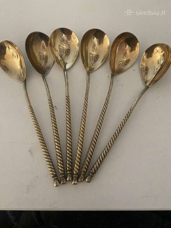 6 sauksteliai 875