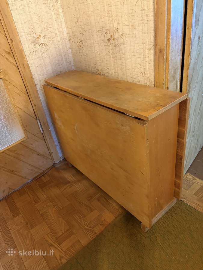 Stalas knyga