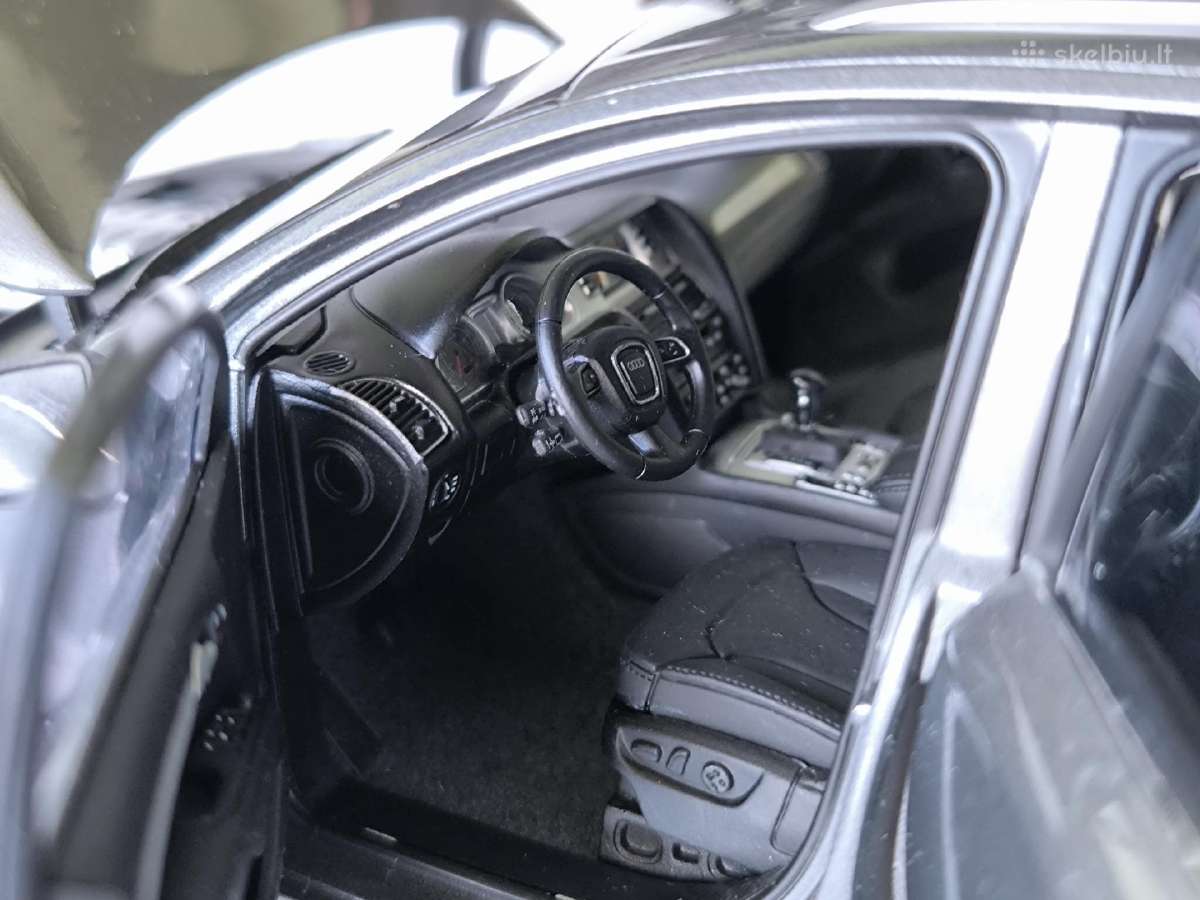 Audi Q7 1/18 Kyosho - nuotraukos Nr. 15