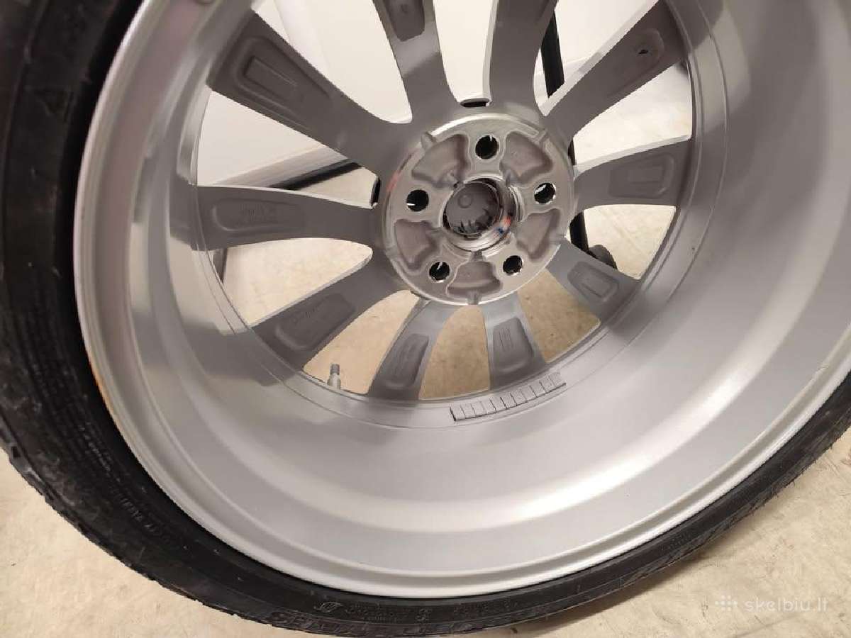 New Tesla Model 3 R19 Winter Wheel Set (Nokian) - nuotraukos Nr. 3