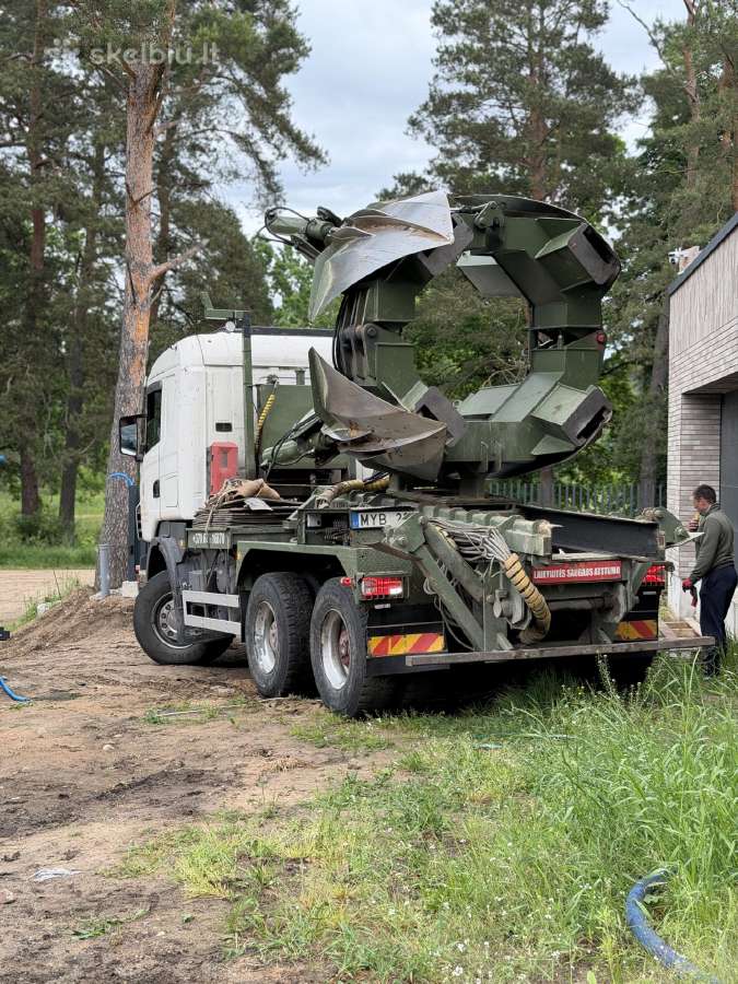 Medžių persodinimas Molėtuose