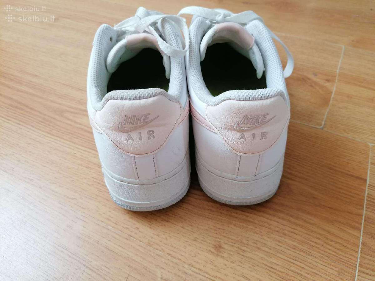 Nike Air Force 1 kedai - nuotraukos Nr. 2