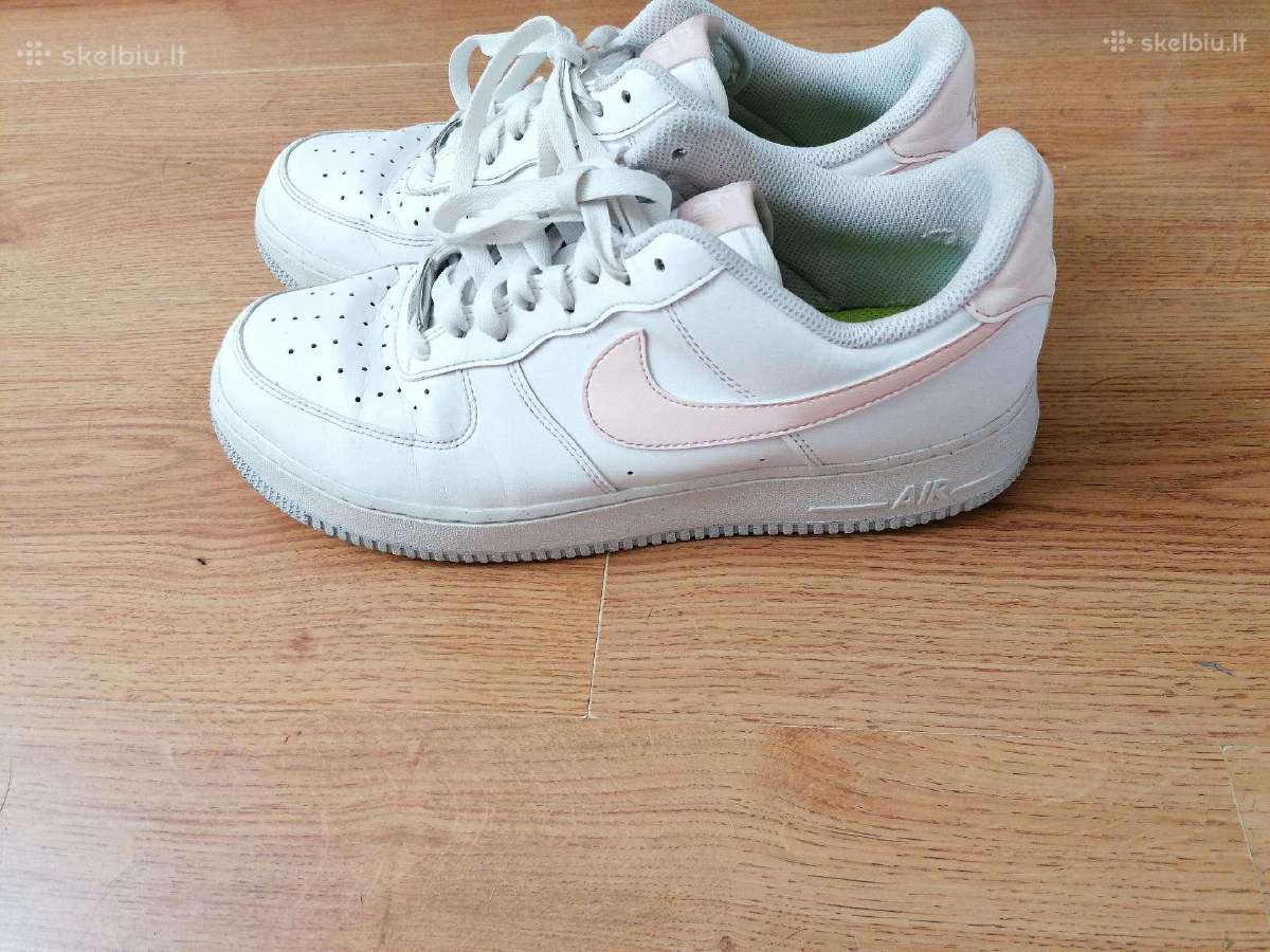 Nike Air Force 1 kedai - nuotraukos Nr. 4