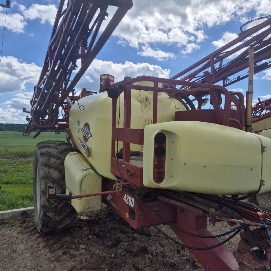 Hardi commander 4200. 24m.