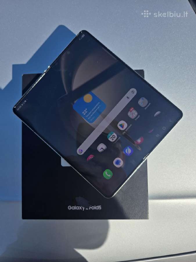 Samsung Galaxy Z Fold 5