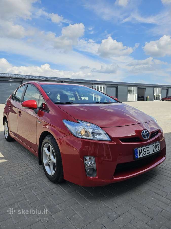 Toyota prius ilgalaikė-išperkamoji nuoma Lt