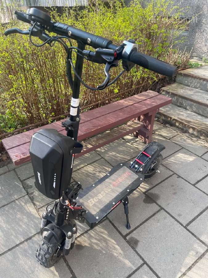 Beaster Scooter Bs49