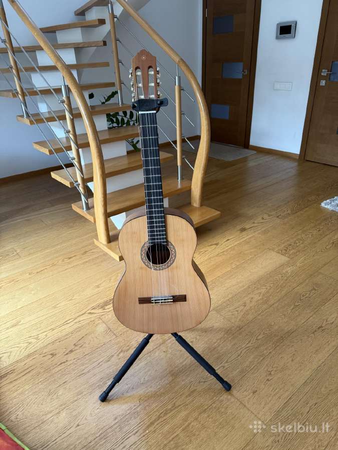 Parduodu gitarą