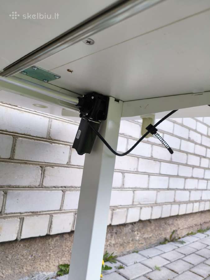 Elektrinis reguliuojamo aukščio darbo stalas - nuotraukos Nr. 5