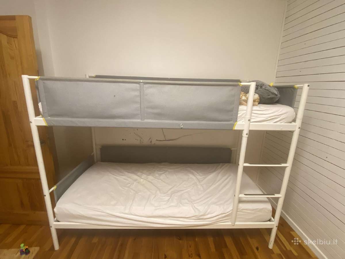 Parduodama dviaukštė Ikea lova