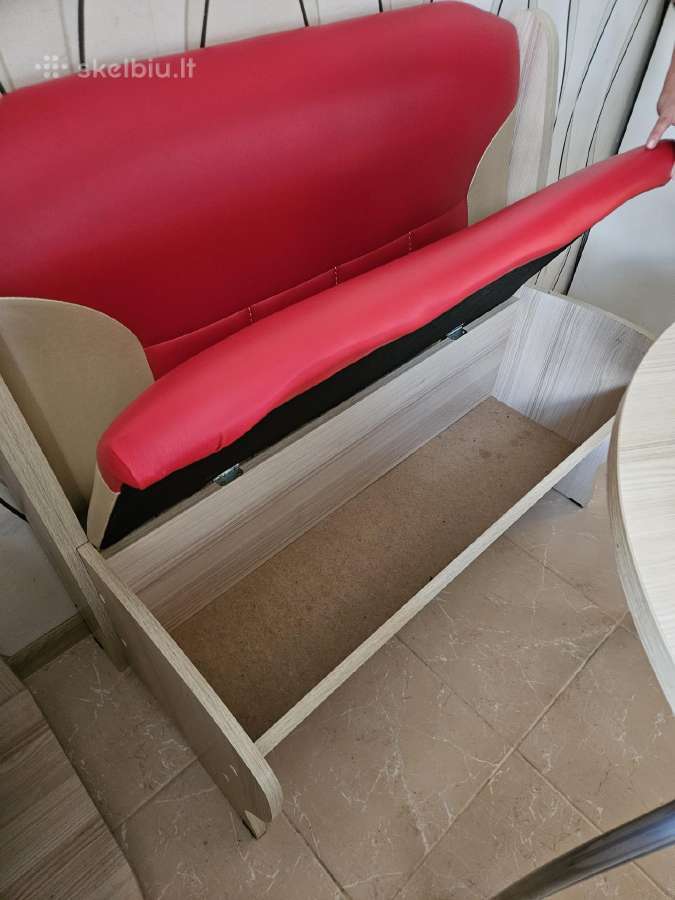 Virtuvės minkštas kampas su stalu - nuotraukos Nr. 3