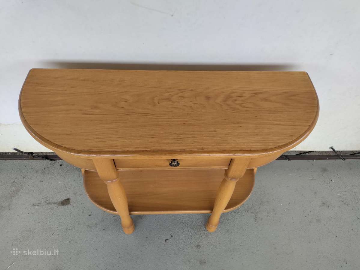 Konsolė - nuotraukos Nr. 3