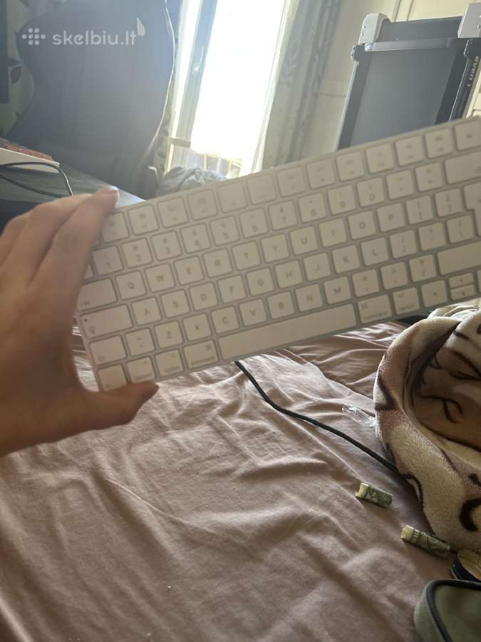 Apple keyboard