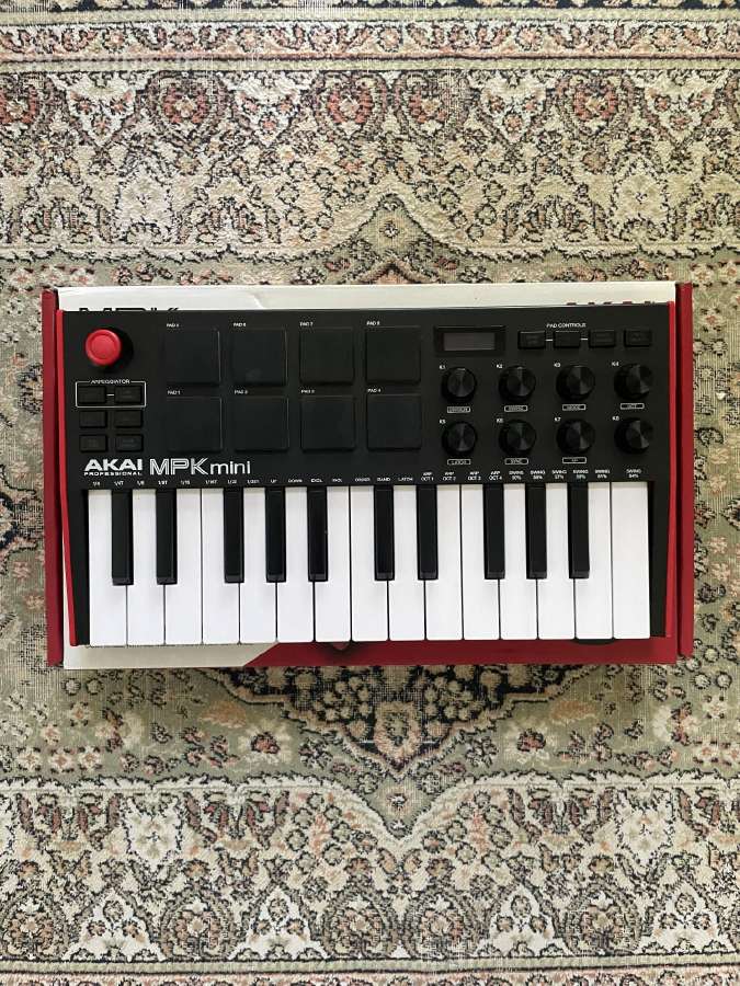 Akai Mpk mini Mk3 midi klaviatūra