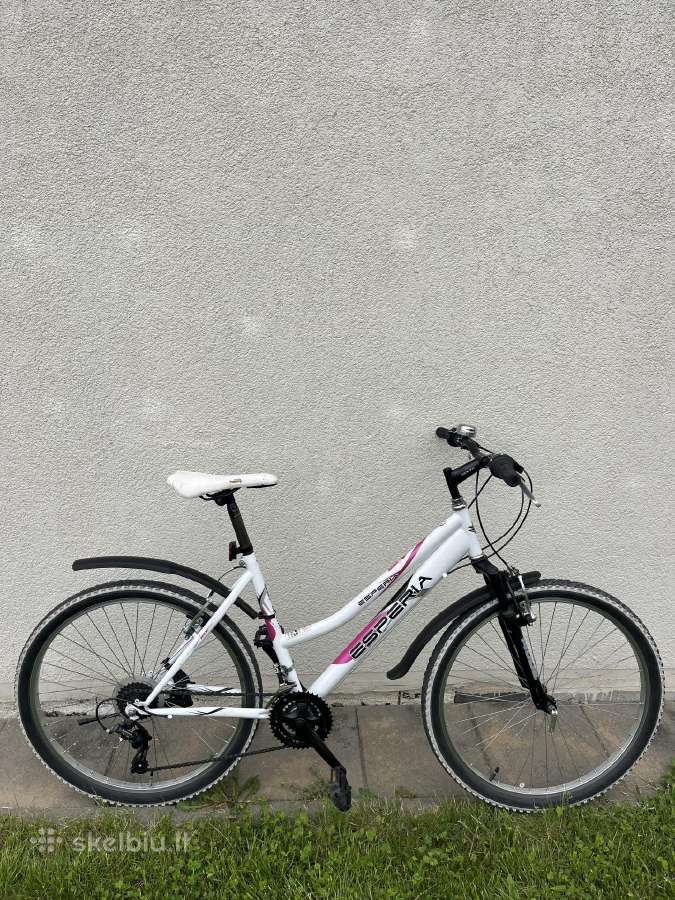 White 26 Esperia bicycle
