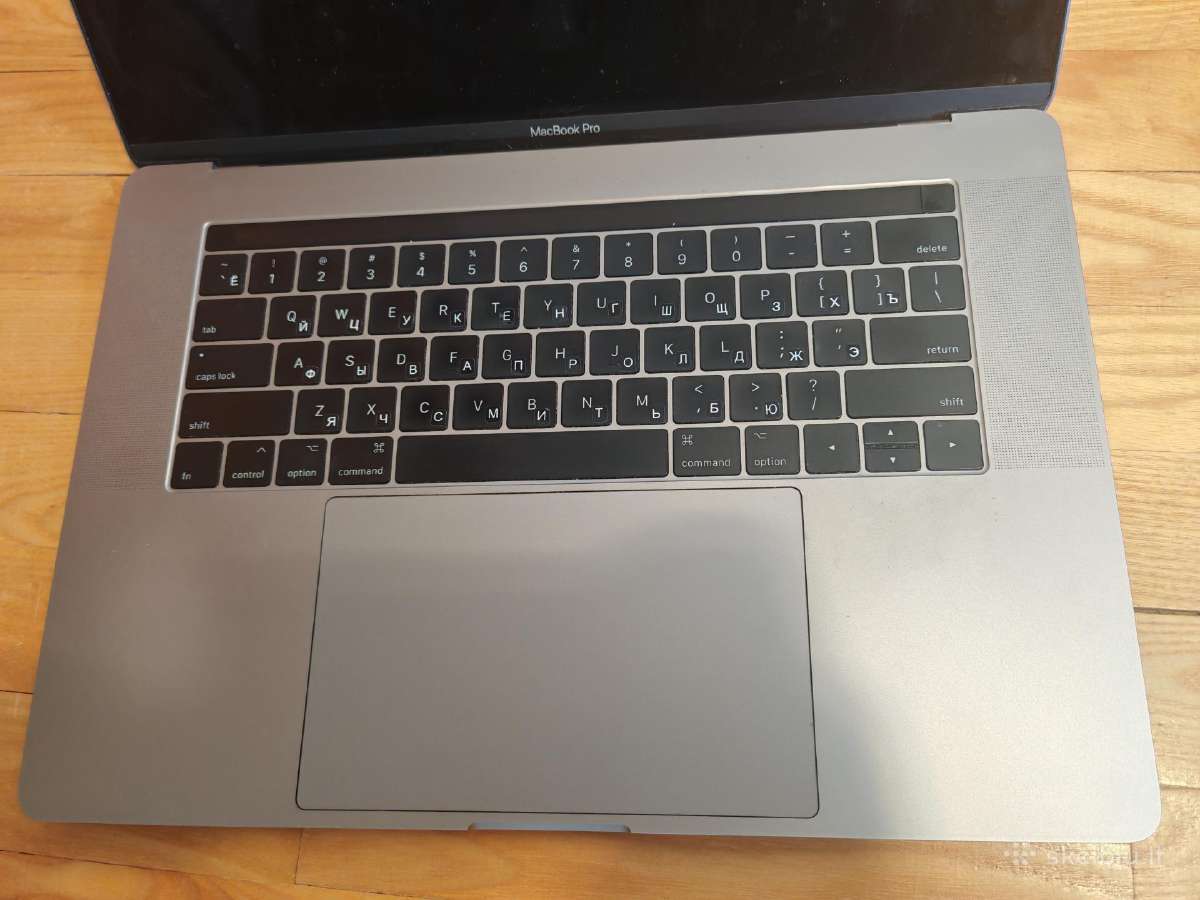 MacBook Pro A1707 Mid 2017 i7 16gb 500gb SSD
